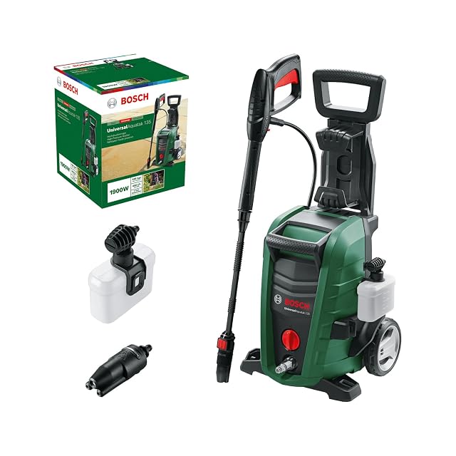 Bosch UniversalAquatak 135 pressure washer with 3-in-1 nozzle and 7 m hose, product photograph